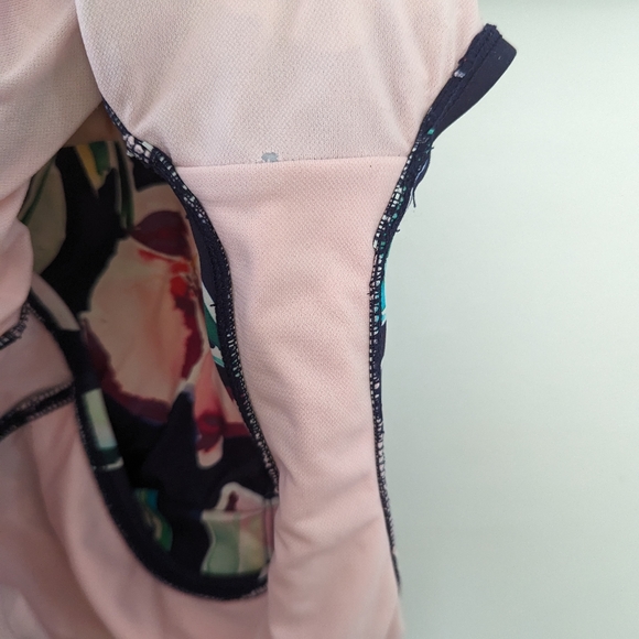 Liz Claiborne One Piece Floral Swimsuit 10 - Picture 4 of 7